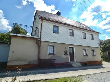 Ruhig Wohnen mit Blick auf die Bleilochtalsperre - Einfamilienhaus in Bad Lobenstein OT Saaldorf!