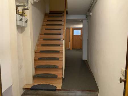 Treppenhaus - Zweifamilienhaus in 07381 Pößneck mit 170m² kaufen