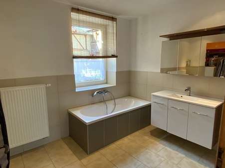 Badezimmer im EG - Bauernhaus in 07387 Krölpa mit 103m² kaufen