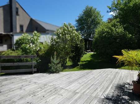 Terrasse - mit Blick zum Garten - Doppelhaushälfte in 07919 Langenbach mit 150m² kaufen