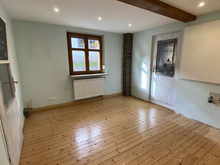 Küche mit Zugang zum Wohnzimmer und Schlafzimmer - Einfamilienhaus in 07774 Dornburg-Camburg mit 60m² kaufen