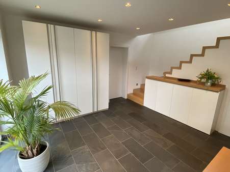 eindrucksvolles Entrée - Einfamilienhaus in 07749 Jena mit 226m² kaufen