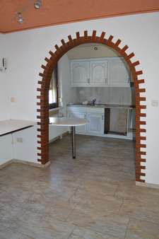 Blick vom Esszimmer zur Küche - Einfamilienhaus in 98544 Zella-Mehlis mit 150m² kaufen