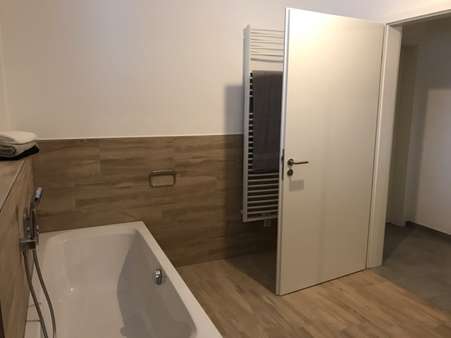Badezimmer - Etagenwohnung in 98617 Meiningen mit 118m² mieten