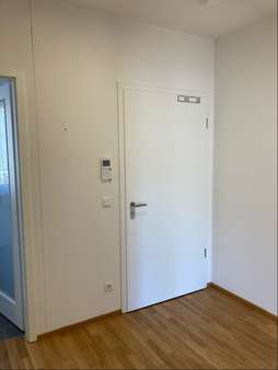 Wohnungseingangstür / Wohnungsflur - Etagenwohnung in 98617 Meiningen mit 56m² kaufen