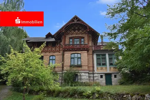 Denkmalgeschützte Villa in einer der besten Wohnlagen!
