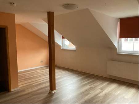 Apartment - Wohn/Schlafbereich  - Obergeschoss - Mehrfamilienhaus in 98631 Grabfeld mit 150m² kaufen