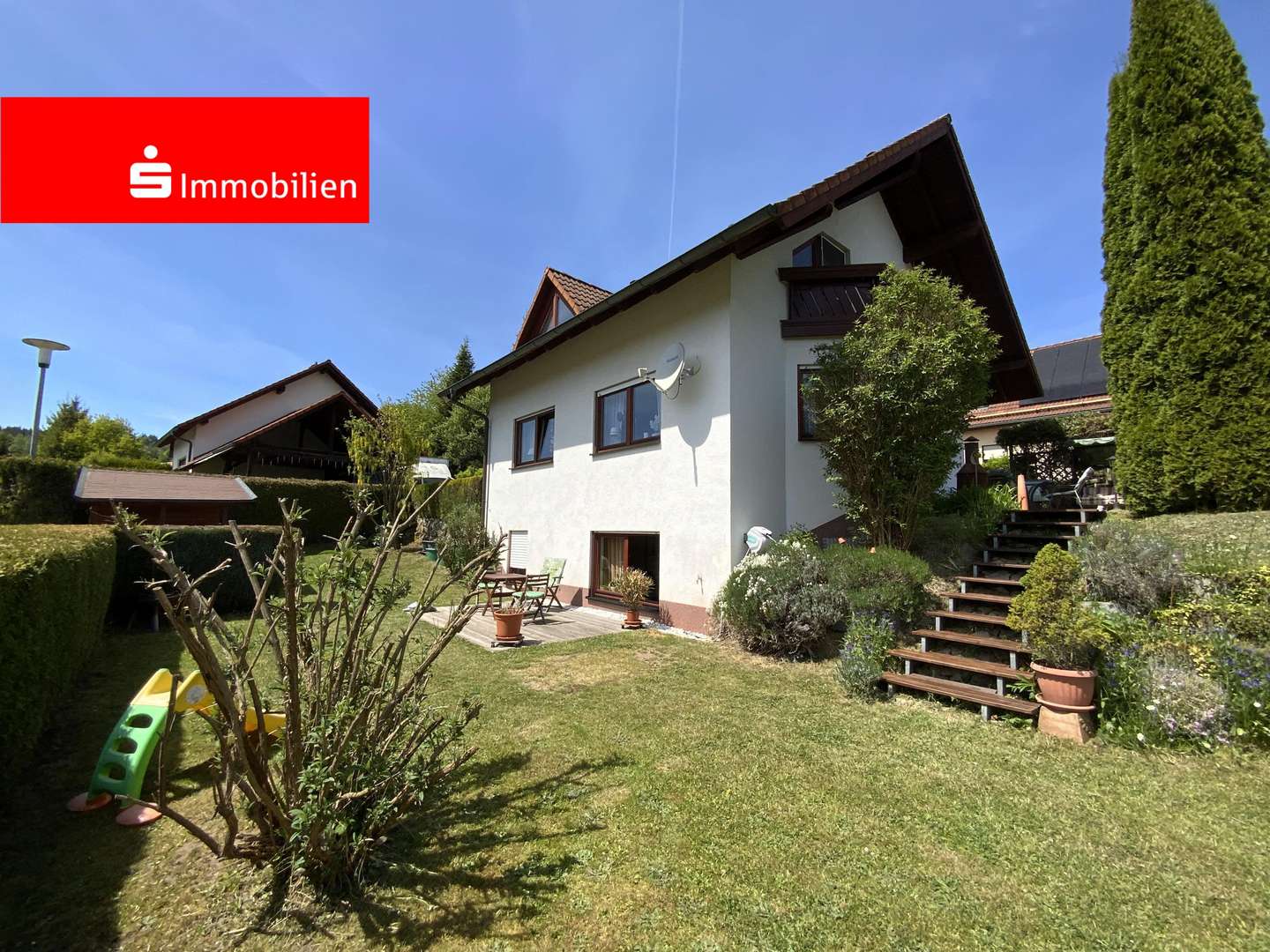 Ansicht vom Garten aus - Einfamilienhaus in 98553 Schleusingen mit 145m² kaufen