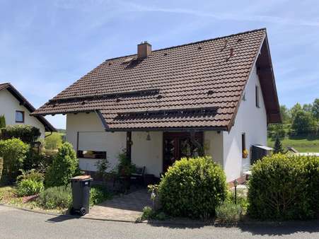 Objektansicht - Einfamilienhaus in 98553 Schleusingen mit 145m² kaufen