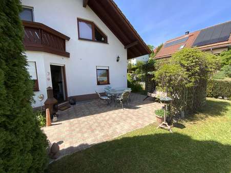 Terrassenbereich - Einfamilienhaus in 98553 Schleusingen mit 145m² kaufen