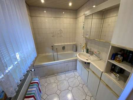 Badezimmer - Einfamilienhaus in 98631 Grabfeld mit 140m² kaufen