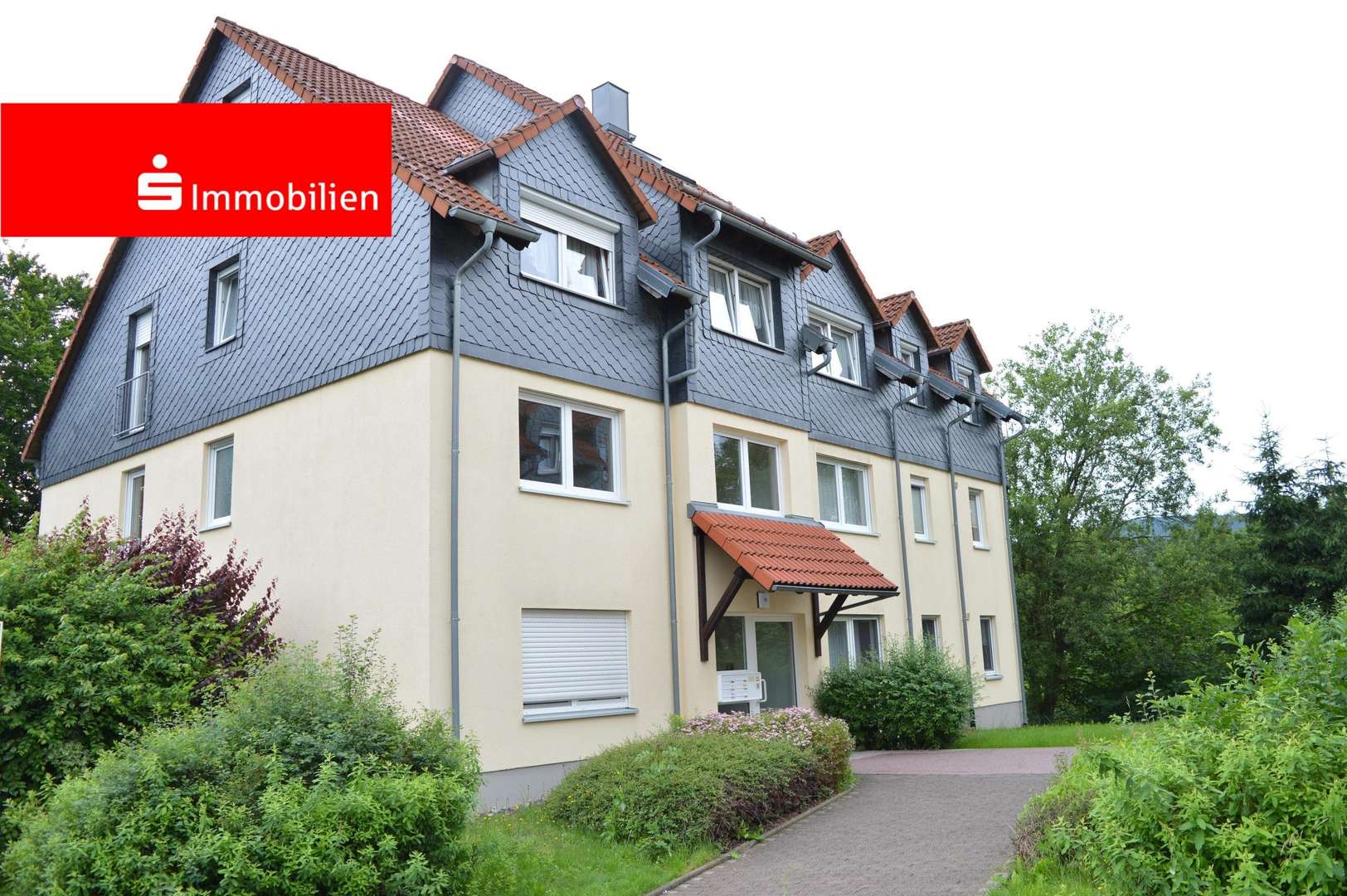 Hausansicht Hausansicht - Dachgeschosswohnung in 98544 Zella-Mehlis mit 107m² kaufen