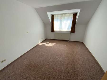Schlafzimmer Schlafzimmer - Dachgeschosswohnung in 98544 Zella-Mehlis mit 107m² kaufen