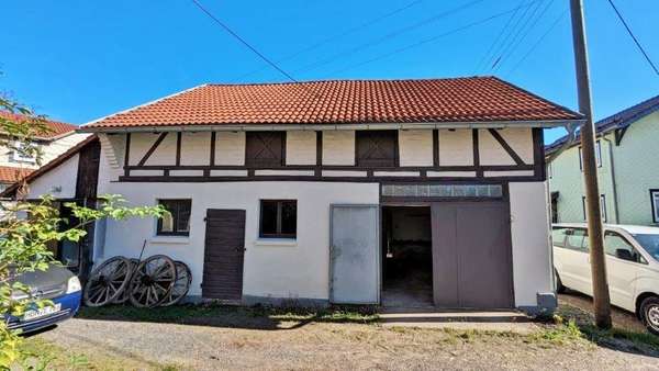 Nebenhaus mit Garage und ehem. Stall - Einfamilienhaus in 98673 Auengrund mit 178m² kaufen