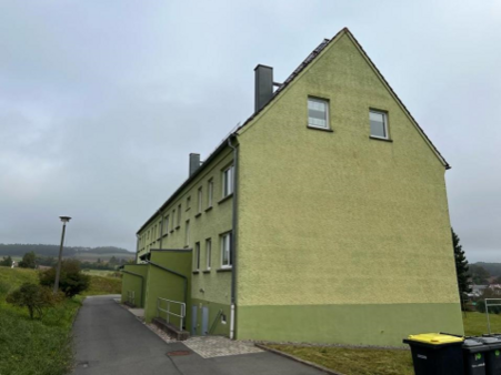 Außenansicht Haus (hinten links) - Wohnung in 98660 Kloster Veßra mit 68m² kaufen