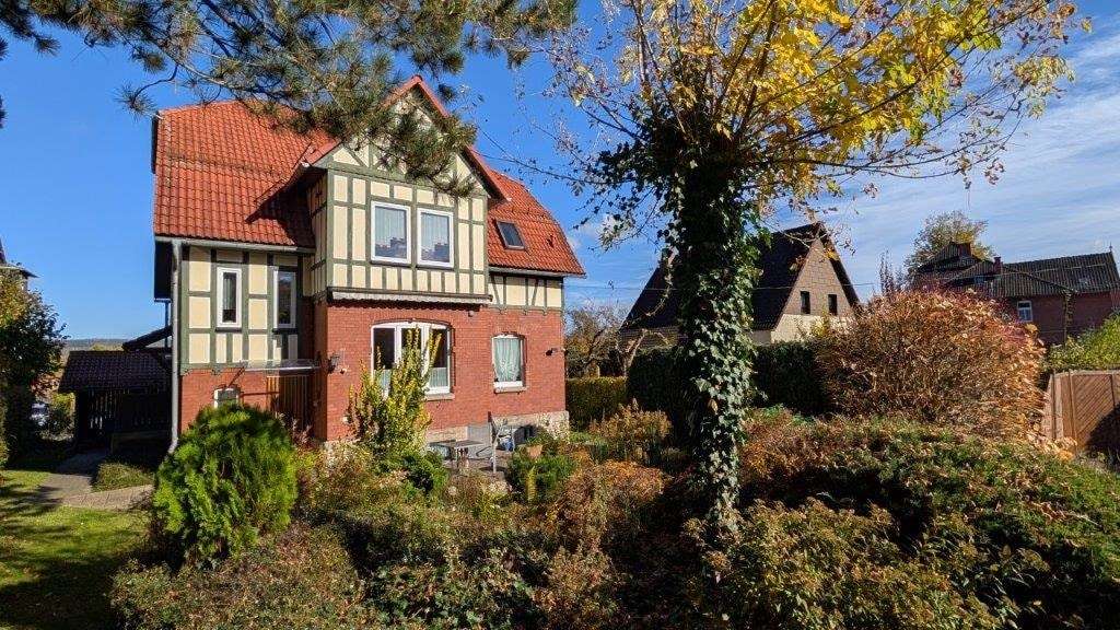 PXL_20241023_110128361.MP - Einfamilienhaus in 98646 Hildburghausen mit 200m² kaufen