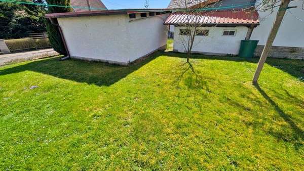 Gartengrundstück - Einfamilienhaus in 98646 Hildburghausen mit 100m² kaufen