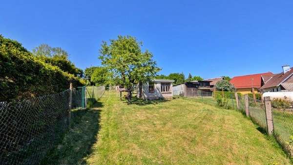 Gartengrundstück - Einfamilienhaus in 98646 Hildburghausen mit 100m² kaufen