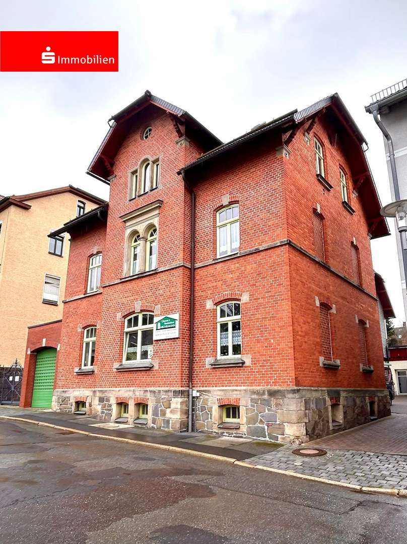 Hausansicht - Dachgeschosswohnung in 96515 Sonneberg mit 59m² mieten