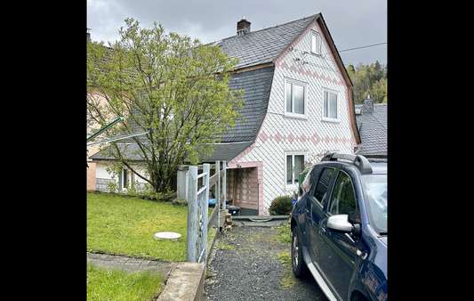 Hausansicht Zufahrt - Einfamilienhaus in 96523 Steinach mit 80m² kaufen