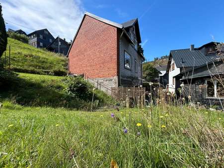 Hausansicht Rückseite - Einfamilienhaus in 98724 Lauscha mit 105m² kaufen