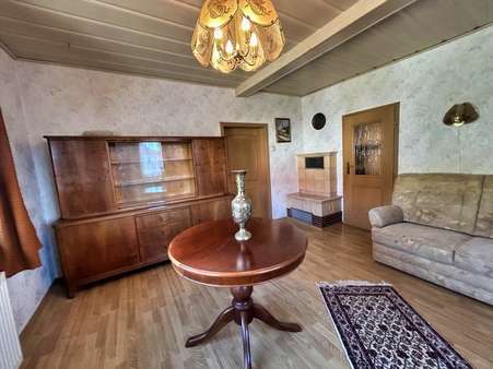 Wohneinheit 4 - Wohnzimmer im Obergeschoss Wohneinheit 4 - Wohnzimmer im Obergeschoss - Wohnung in 96528 Frankenblick mit 116m² kaufen