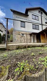 Hausansicht Rückseite - Doppelhaushälfte in 96523 Steinach mit 97m² kaufen