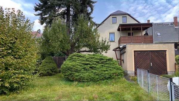 Rückansicht mit Garten - Zweifamilienhaus in 02708 Niedercunnersdorf mit 75m² kaufen