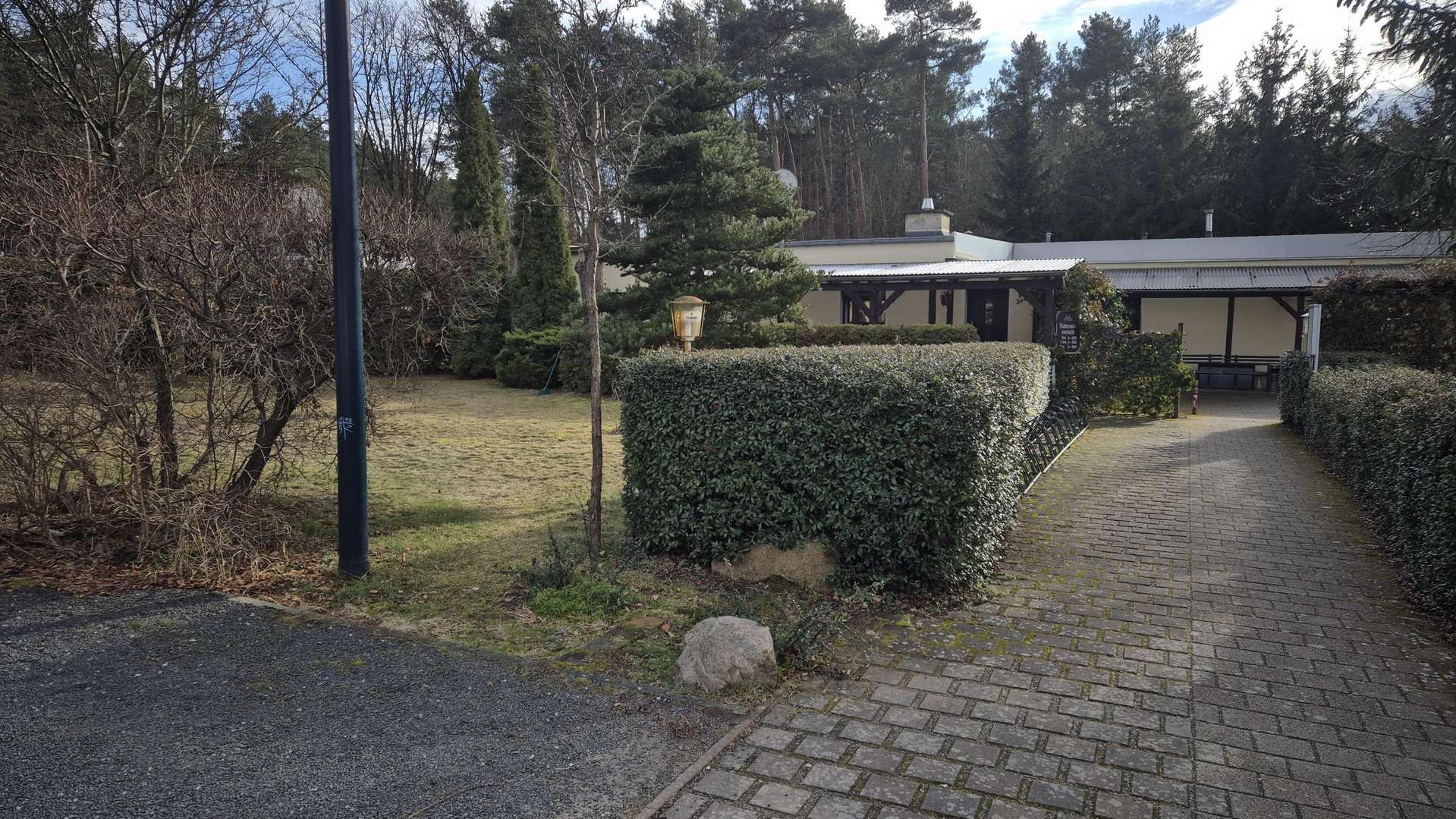 Zuwegung zum Haus