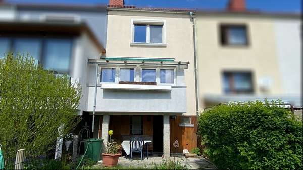 Rückansicht - Reihenmittelhaus in 02708 Löbau mit 95m² kaufen