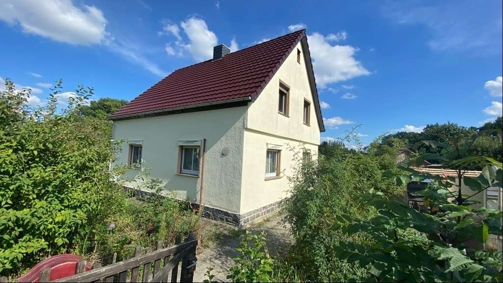 Front- und Seitenansicht Front- und Seitenansicht - Einfamilienhaus in 02727 Ebersbach-Neugersdorf mit 88m² kaufen