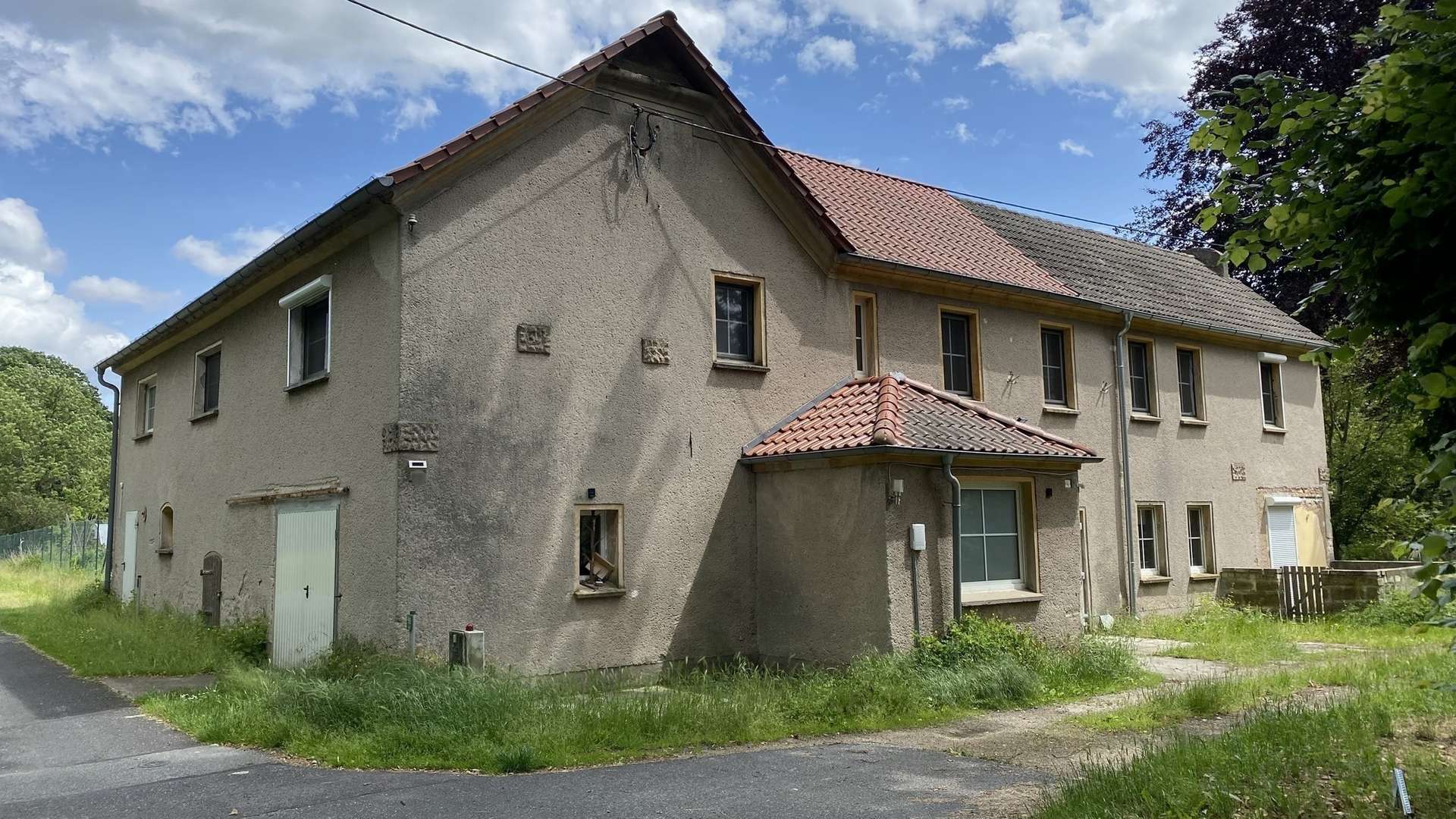 Titelbild Titelbild - Einfamilienhaus in 02929 Rothenburg mit 190m² kaufen