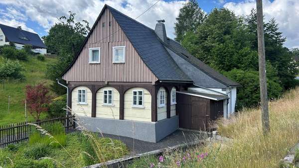 Seiten- und Rückansicht Seiten- und Rückansicht - Einfamilienhaus in 02794 Leutersdorf mit 80m² kaufen