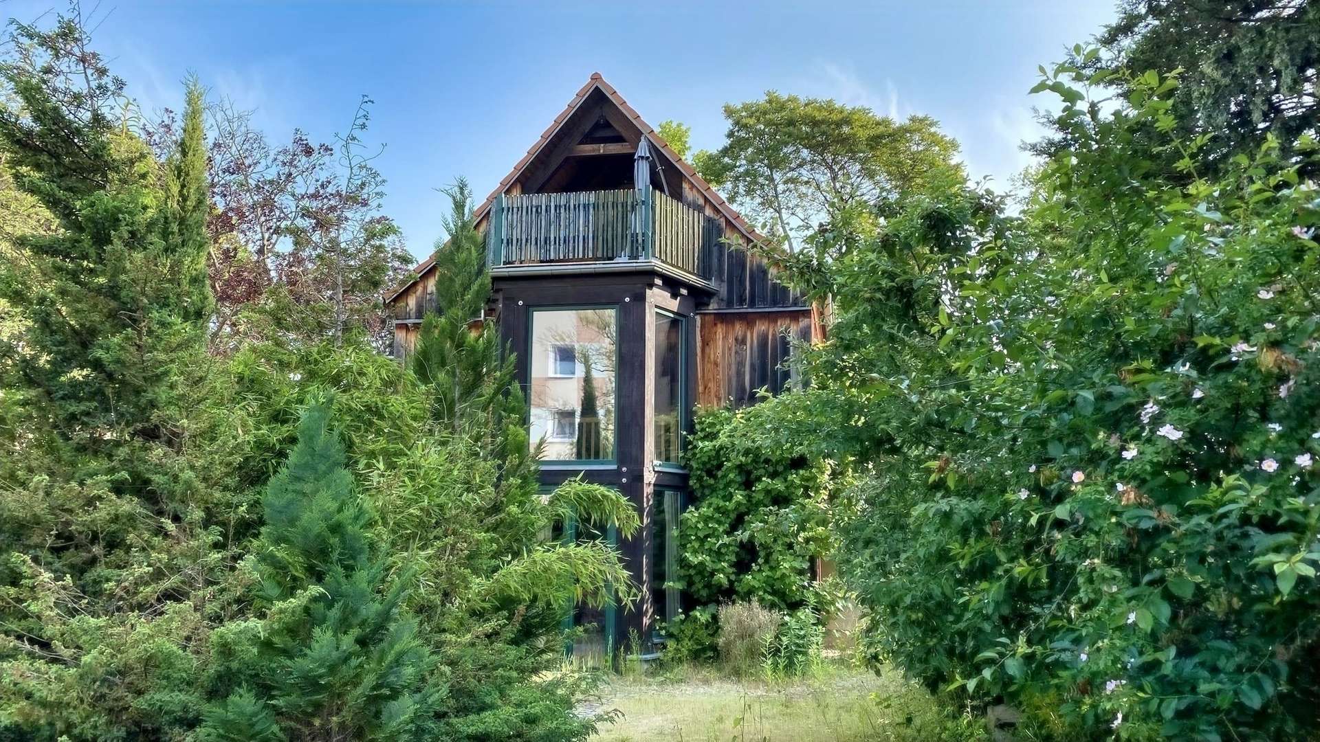 Titelbild Titelbild - Einfamilienhaus in 02906 Niesky mit 90m² kaufen