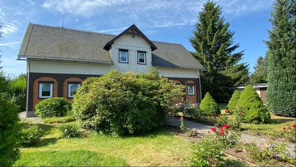 Frontansicht Frontansicht - Einfamilienhaus in 02727 Ebersbach-Neugersdorf mit 120m² kaufen