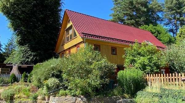 Front- und Seitenansicht Front- und Seitenansicht - Einfamilienhaus in 02791 Oderwitz mit 205m² kaufen