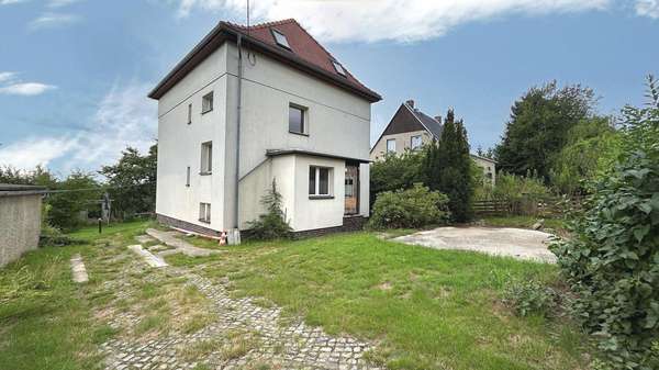 Front- und Seitenansicht - Einfamilienhaus in 02791 Oderwitz mit 204m² kaufen