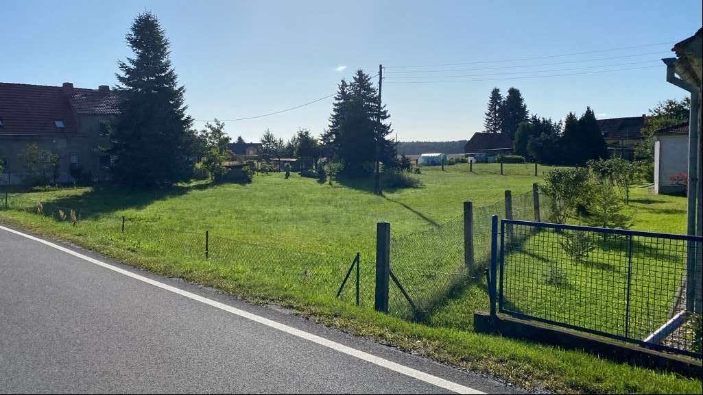 Titelbild Titelbild - Grundstück in 02929 Rothenburg mit 443m² kaufen