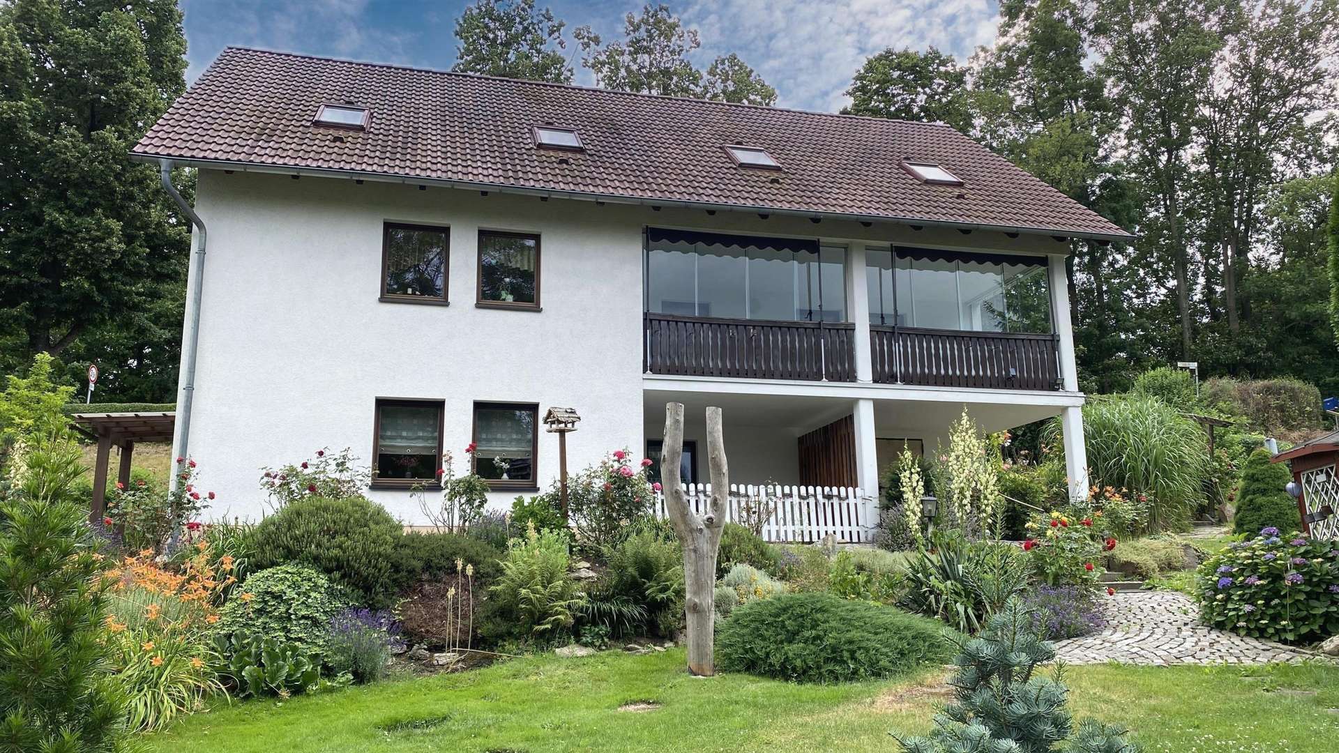 Objektansicht Objektansicht - Zweifamilienhaus in 02785 Olbersdorf mit 231m² kaufen