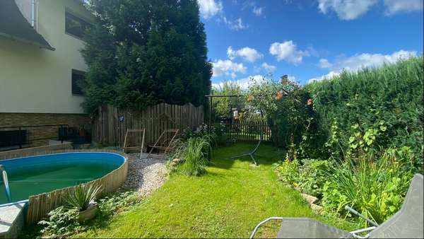 Garten mit Pool Garten mit Pool - Doppelhaushälfte in 02739 Eibau mit 120m² kaufen