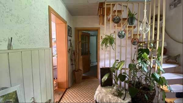 Flur Flur - Doppelhaushälfte in 02739 Eibau mit 120m² kaufen