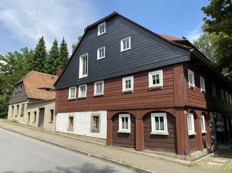 Straßenansicht - Zweifamilienhaus in 02782 Seifhennersdorf mit 190m² kaufen