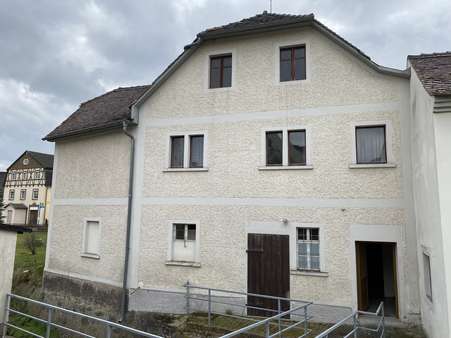 Rückansicht Objekt - Zweifamilienhaus in 02788 Schlegel mit 190m² kaufen