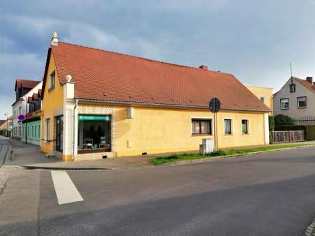 seitliche Ansicht - Bürohaus in 02929 Rothenburg mit 70m² kaufen