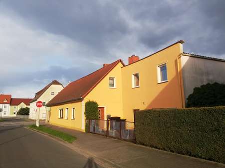 Einfahrt - Einfamilienhaus in 02929 Rothenburg mit 70m² kaufen