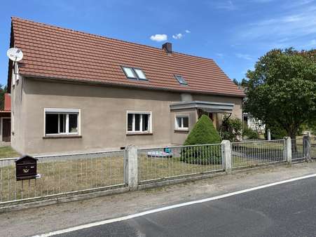 Straßenansicht - Einfamilienhaus in 02923 Hähnichen mit 100m² kaufen