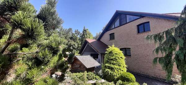 Ansicht linke Hausseite - Einfamilienhaus in 02956 Rietschen mit 440m² kaufen
