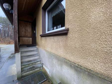 Treppe zum Hauseingang - Einfamilienhaus in 02956 Rietschen mit 155m² kaufen