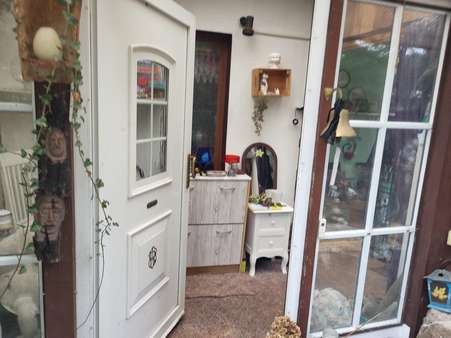 Eingangsbereich zum Wintergarten - Bungalow in 02943 Weißwasser mit 62m² kaufen