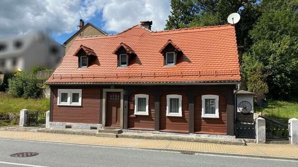 Frontansicht - Einfamilienhaus in 02730 Ebersbach-Neugersdorf mit 105m² kaufen